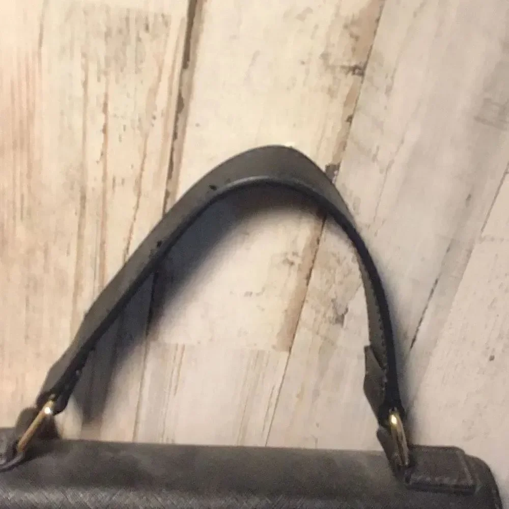 Perty lil handbag by Aldo